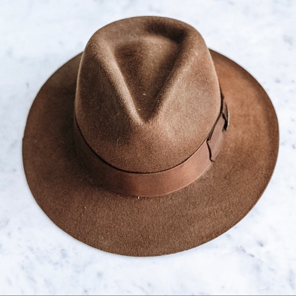 indiana jones hat disney